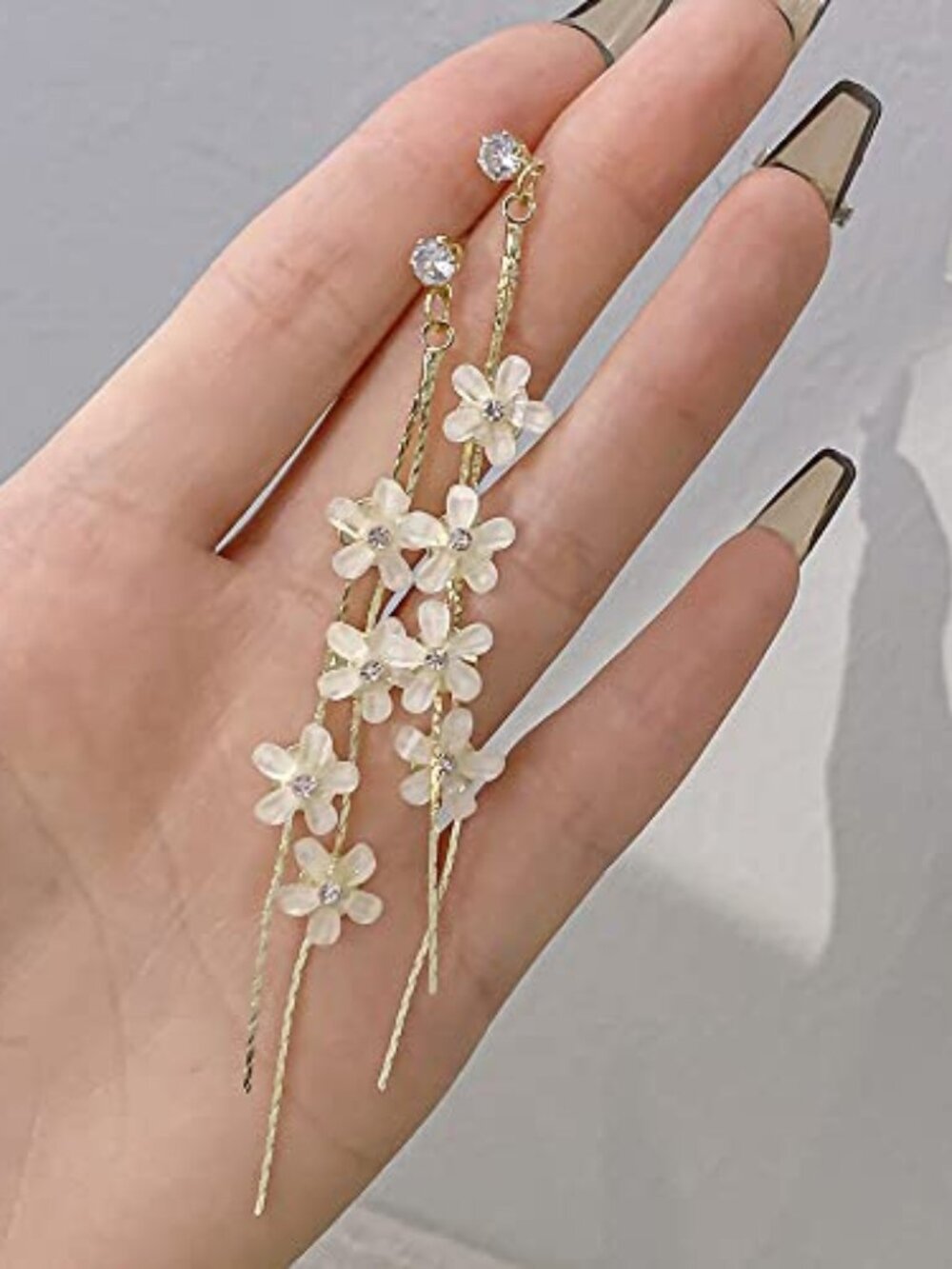 New - Flower Dangle Earrings for Women White flower Earrings Long Drop Flower